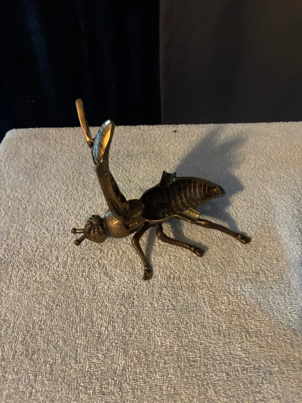 Brass Praying Mantis Reptile Décor - Gold Accent Ashtray